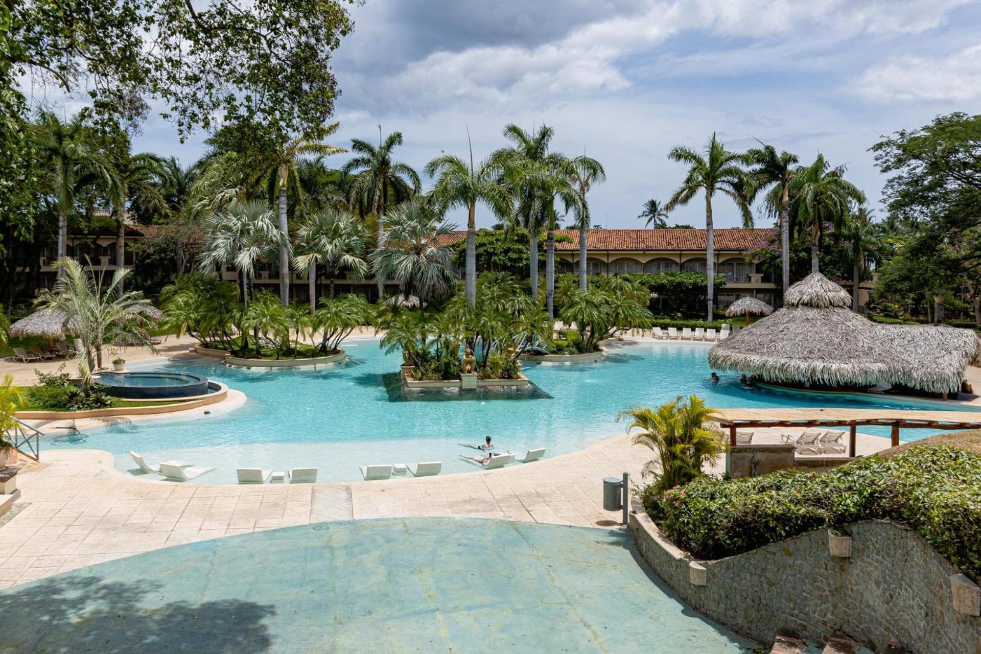 Matapalo 103- 2 Bedroom Poolside Condo At Tamarindo Exterior photo